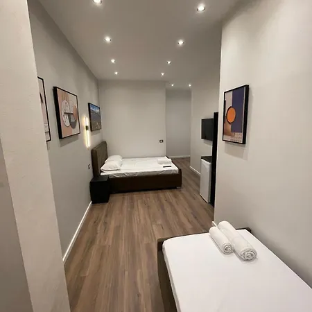 Vlora City Rooms 3*
