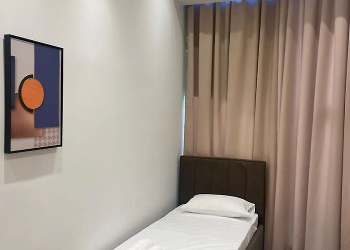 Vlora City Rooms Отель 3*
