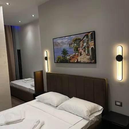 Vlora City Rooms Hotel 3*