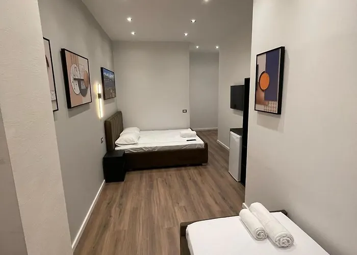Vlora City Rooms 3*