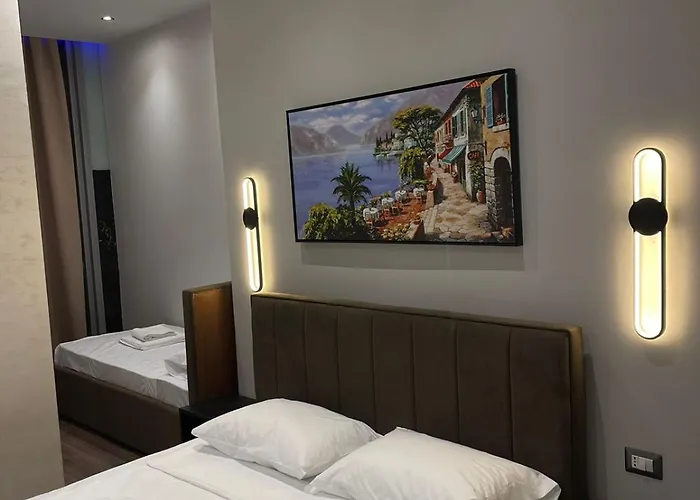 Vlora City Rooms Hotel 3*